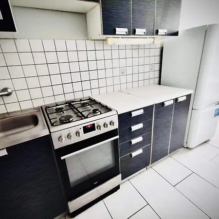 Przestronny Apartament Dla Czterech Osob Daire Wroclaw
